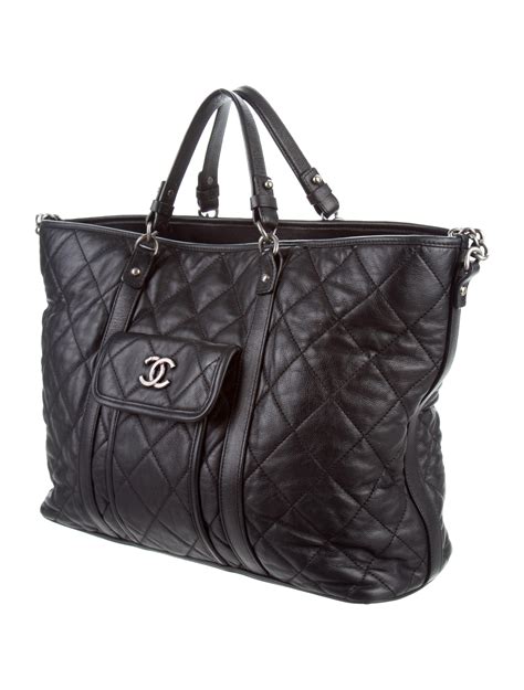 chanel shopping tote petite|large zipped shopping bag Chanel.